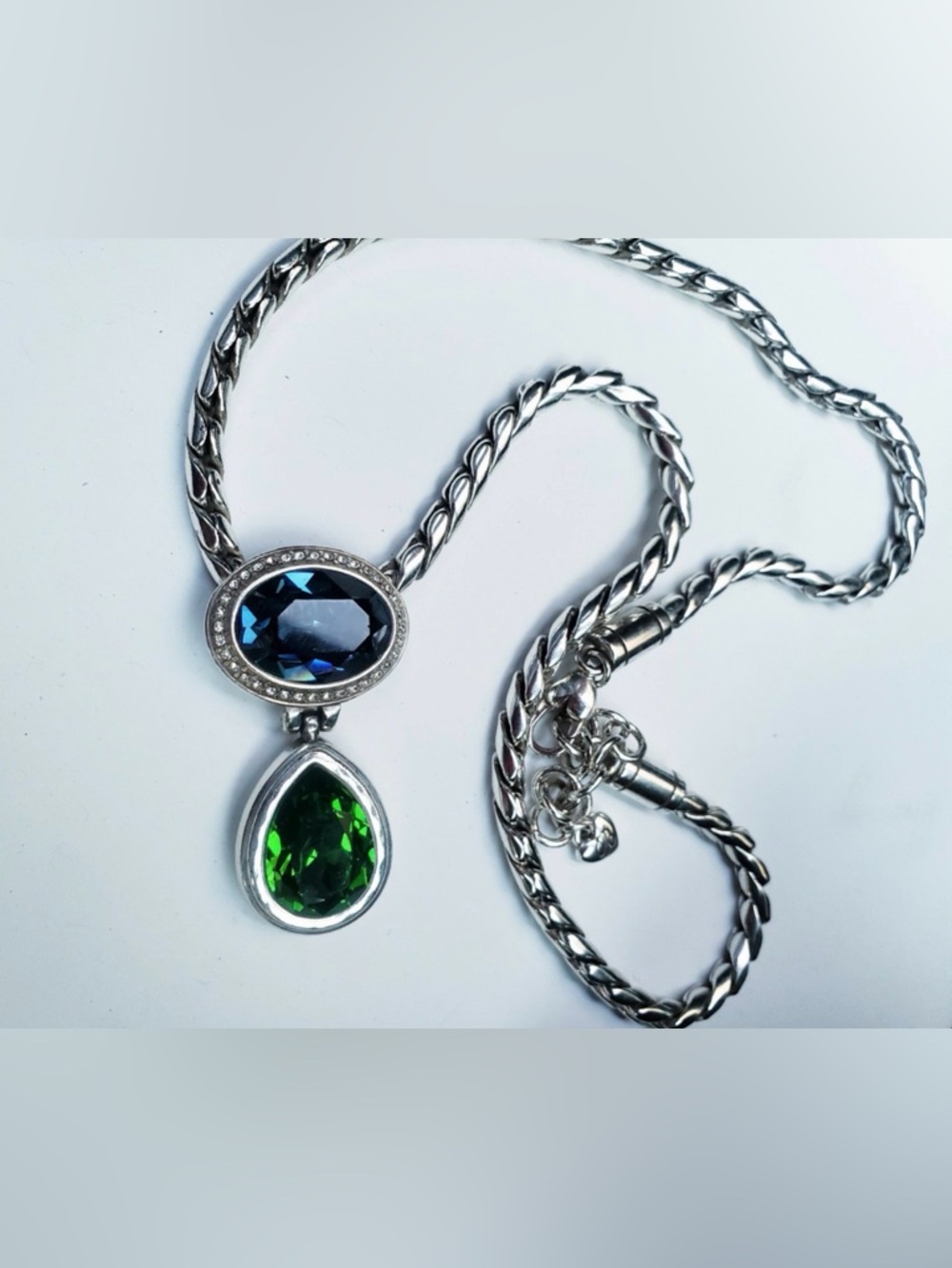 🍀 RARE BRIGHTON Silver Necklace 💎Sapphire & Emerald-colored Swarovski Crystals!